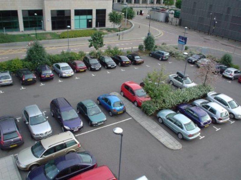 Travelodge London Docklands Екстер'єр фото