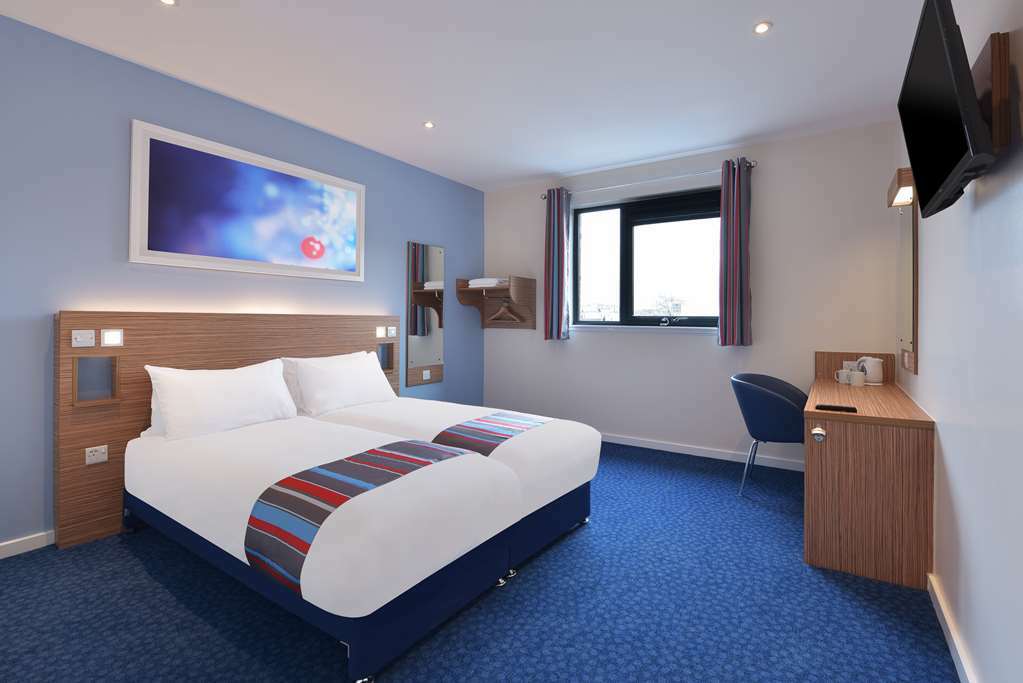 Travelodge London Docklands Номер фото